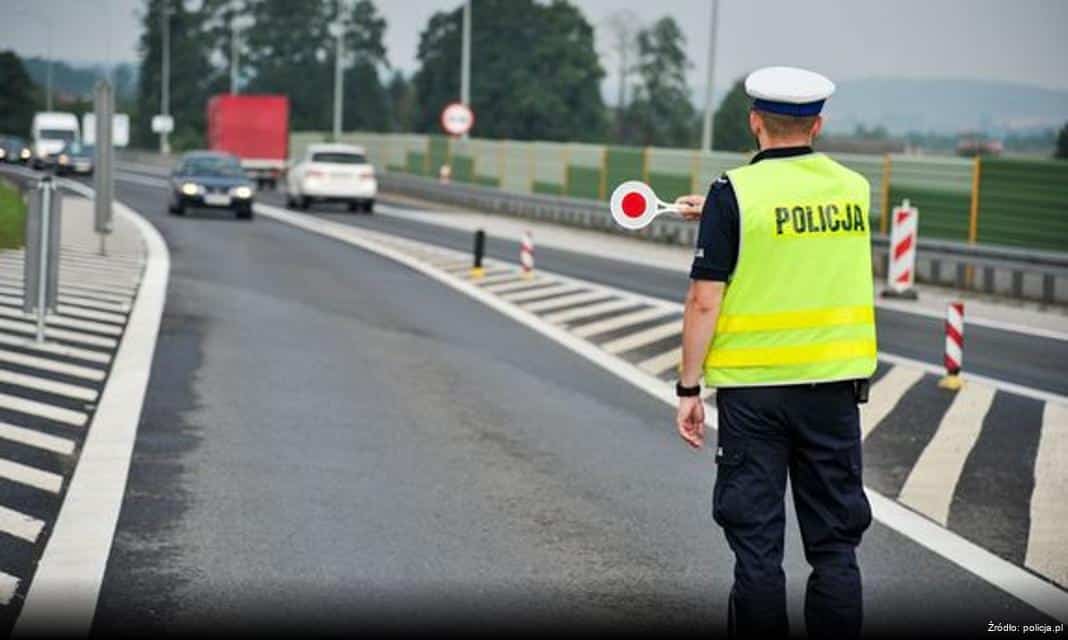 Podziękowania dla bielskich policjantów za profesjonalną obsługę zdarzenia drogowego