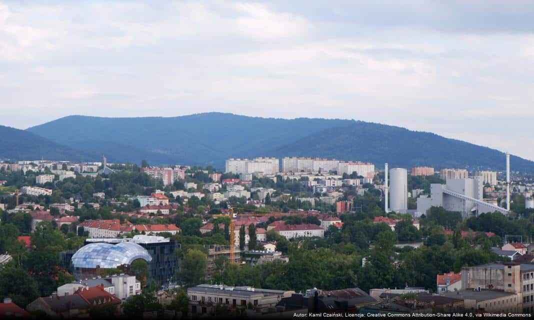 Rekordowa frekwencja pasażerów w Bielsku-Białej podczas obchodów Wszystkich Świętych